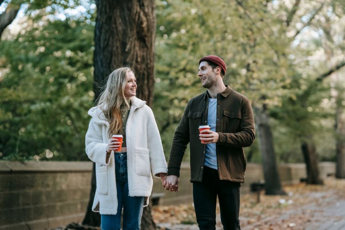 Paar Spaziergang