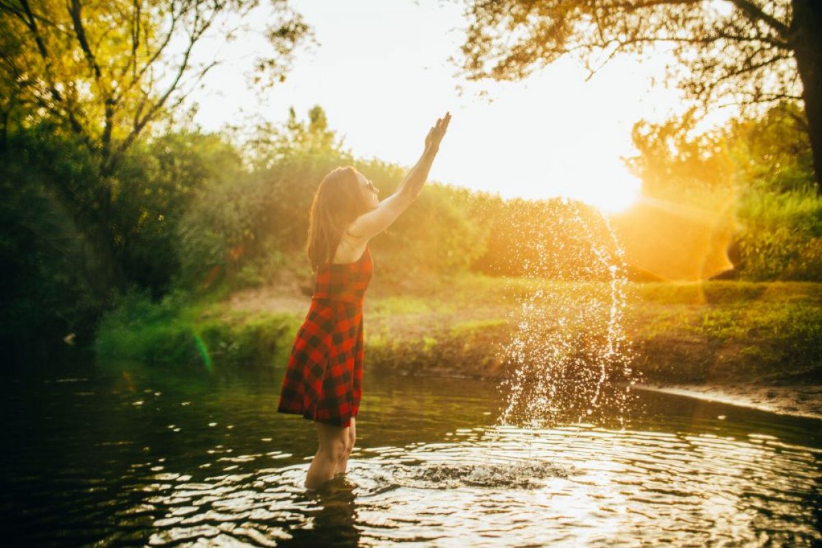 Frau im Wasser