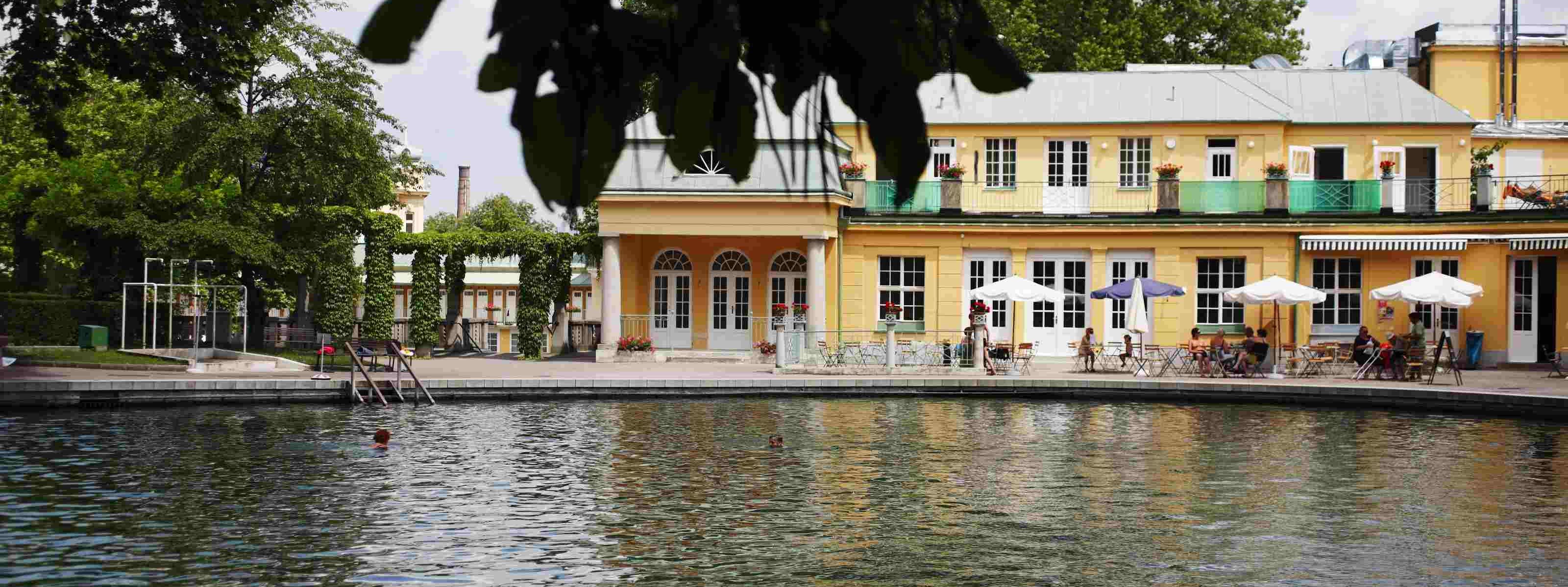 Thermalbad Vöslau Niederösterreich WEBHOTELS